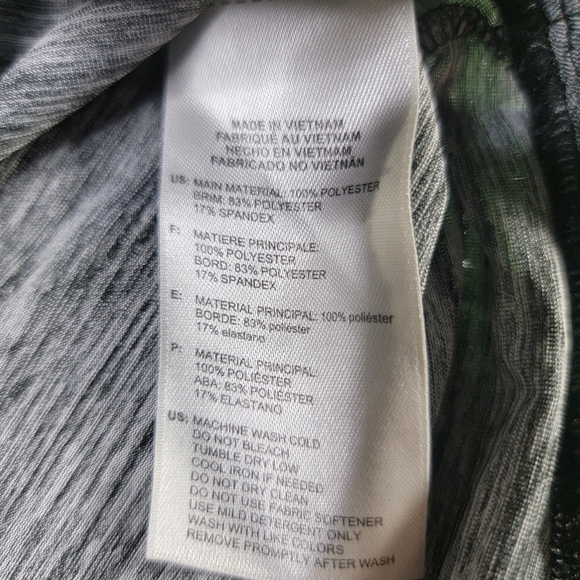 Adidas Keyhole Open Back Cut Out Climalite Women's Shirt Size Medium Grey Gym - Picture 5 of 10